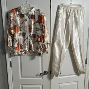 Rafael Women's PantSuit Small